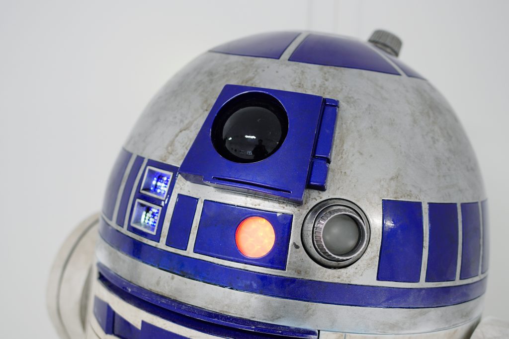R2D2